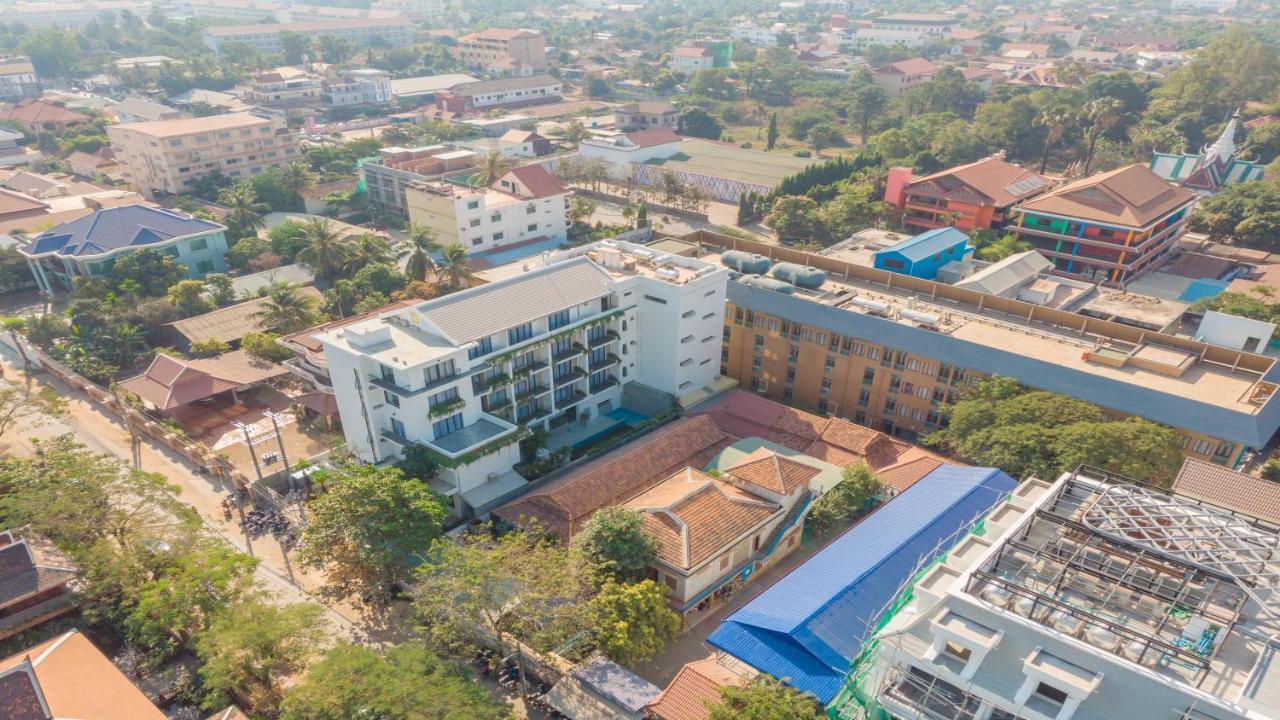 Angkor Aurora Hotel Siem Reap Exterior photo