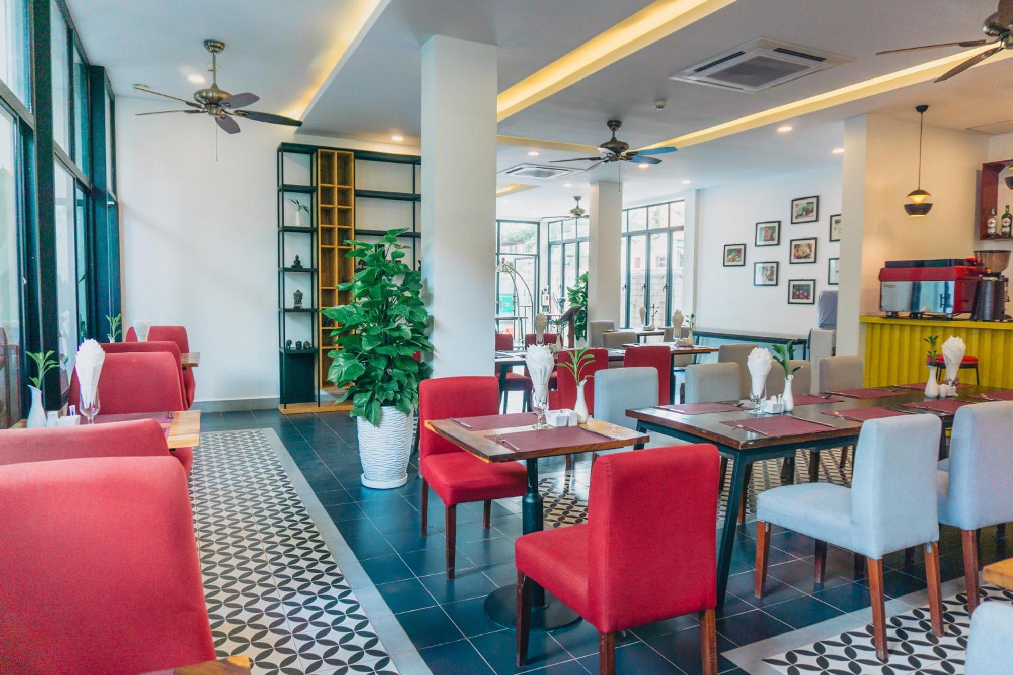 Angkor Aurora Hotel Siem Reap Exterior photo