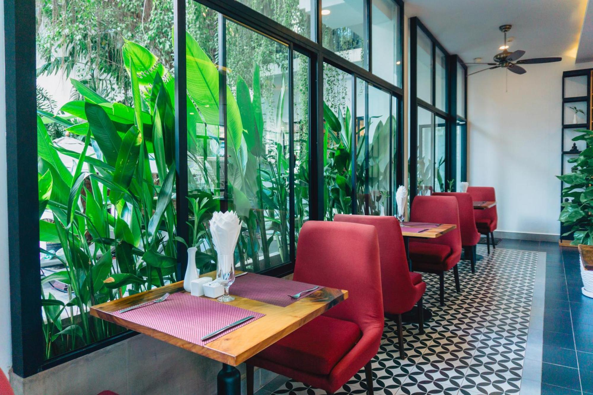 Angkor Aurora Hotel Siem Reap Exterior photo